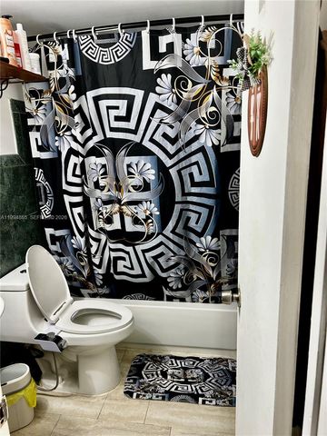 2918 Funston St 29B, Hollywood, FL 33020