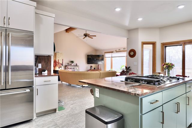 8985 Pikes Peak Road, Rogers, AR 72756