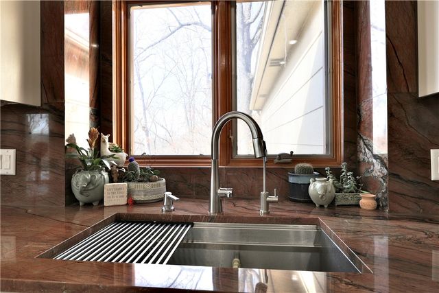 8985 Pikes Peak Road, Rogers, AR 72756