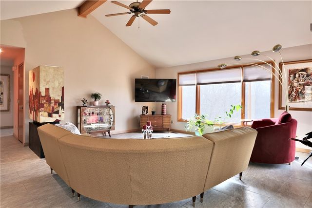 8985 Pikes Peak Road, Rogers, AR 72756