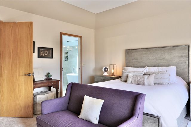 8985 Pikes Peak Road, Rogers, AR 72756