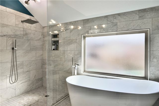 8985 Pikes Peak Road, Rogers, AR 72756