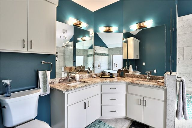 8985 Pikes Peak Road, Rogers, AR 72756