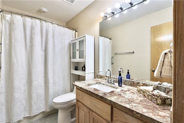 8985 Pikes Peak Road, Rogers, AR 72756