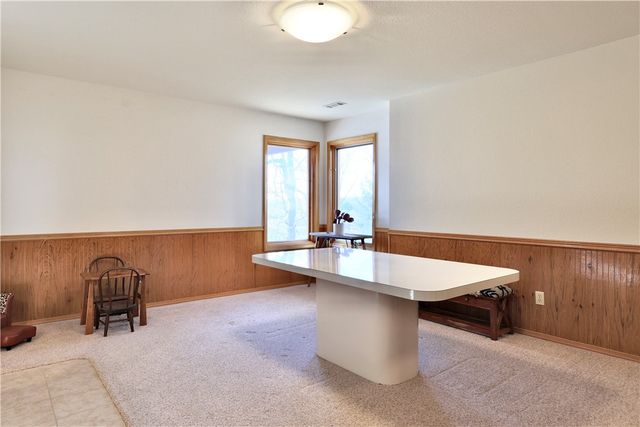 8985 Pikes Peak Road, Rogers, AR 72756