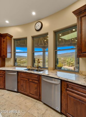 6562 E CAVE CREEK Road, Cave Creek, AZ 85331