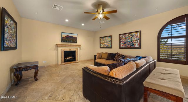 6562 E CAVE CREEK Road, Cave Creek, AZ 85331