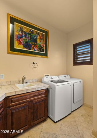 6562 E CAVE CREEK Road, Cave Creek, AZ 85331