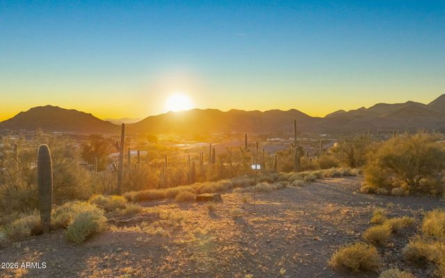 6562 E CAVE CREEK Road, Cave Creek, AZ 85331