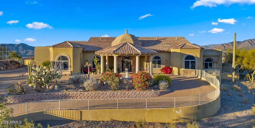 6562 E CAVE CREEK Road, Cave Creek, AZ 85331 — photo 2