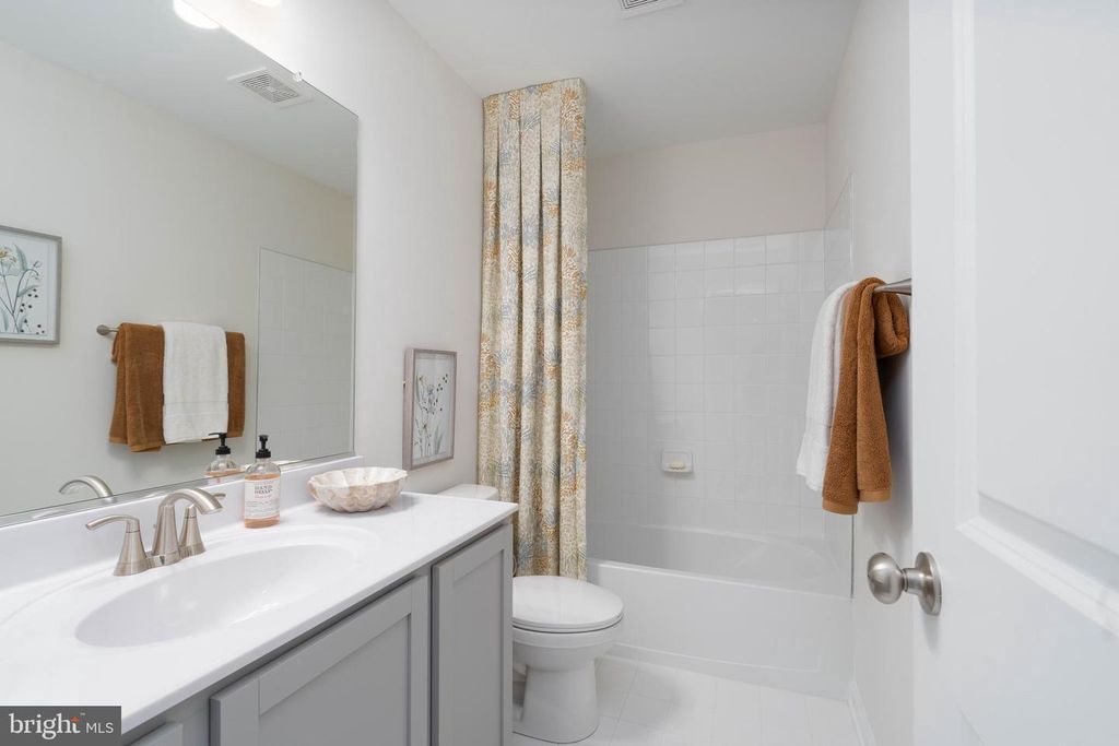 Image 24 of property listing at 39 WHITAKER CT, Millville, NJ 08332
