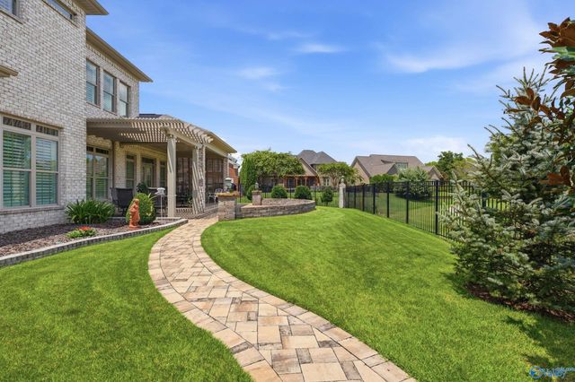 13728 Plainfield Drive, Athens, AL 35613