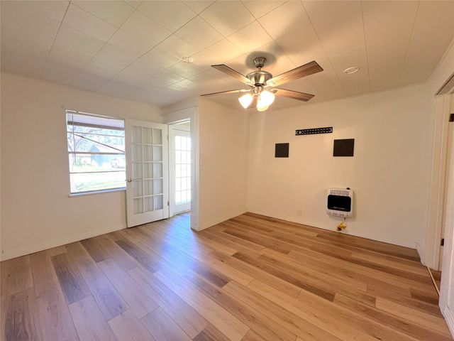 122 Robertson Street, Sulphur Springs, TX 75482