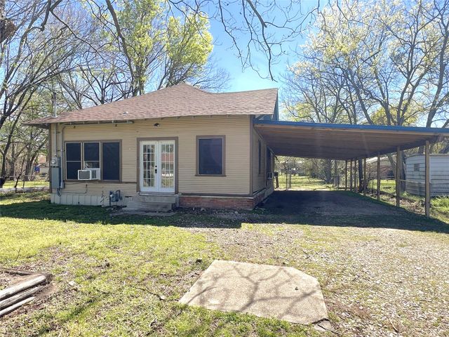 122 Robertson Street, Sulphur Springs, TX 75482