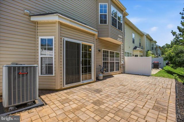 44024 DELPHINIUM DR, California, MD 20619