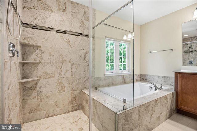 44024 DELPHINIUM DR, California, MD 20619