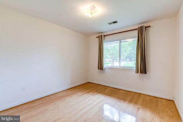 1947 ARLINGTON RIDGE RD, Arlington, VA 22202