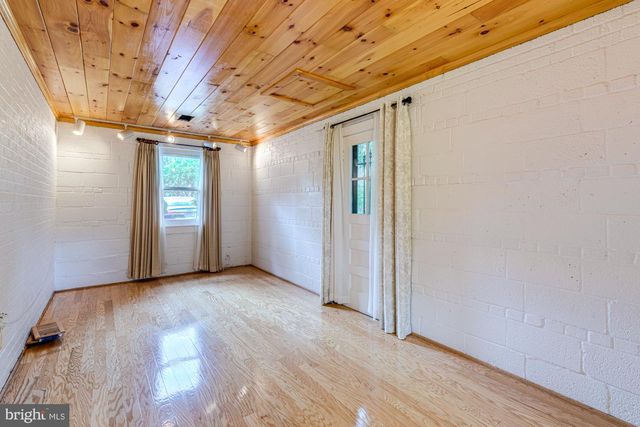 1947 ARLINGTON RIDGE RD, Arlington, VA 22202