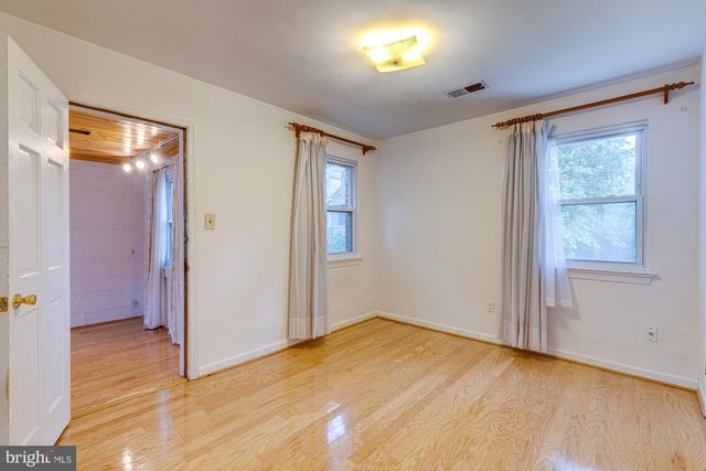 1947 ARLINGTON RIDGE RD, Arlington, VA 22202