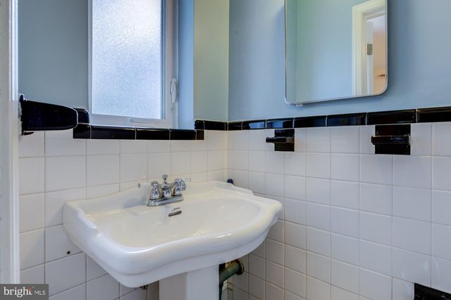 1947 ARLINGTON RIDGE RD, Arlington, VA 22202