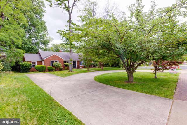 1947 ARLINGTON RIDGE RD, Arlington, VA 22202