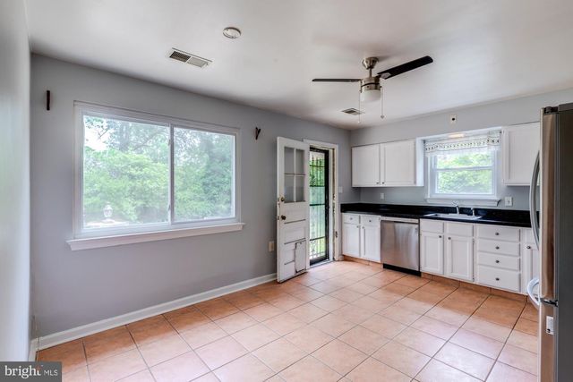 1947 ARLINGTON RIDGE RD, Arlington, VA 22202