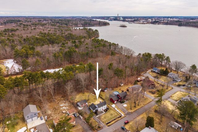 19 Bayberry Drive, Eliot, ME 03903