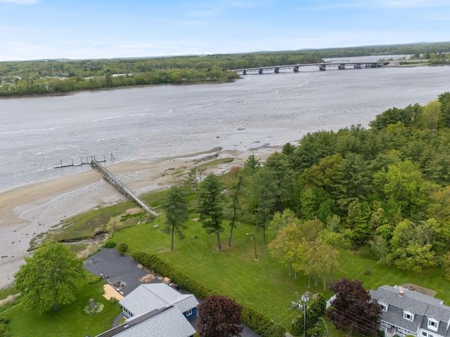 19 Bayberry Drive, Eliot, ME 03903