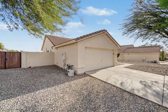 9120 E Arbab Court, Tucson, AZ 85747