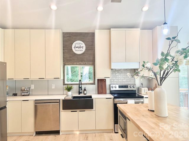6524 Mintbrook Drive, Mint Hill, NC 28227