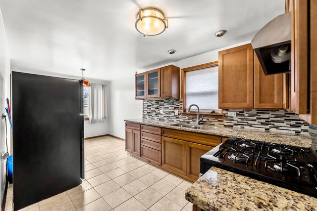 9747 S Harvard Avenue, Chicago, IL 60628