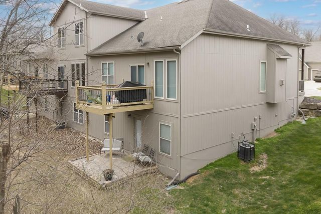 715 N 74th Street, Kansas City, KS 66112