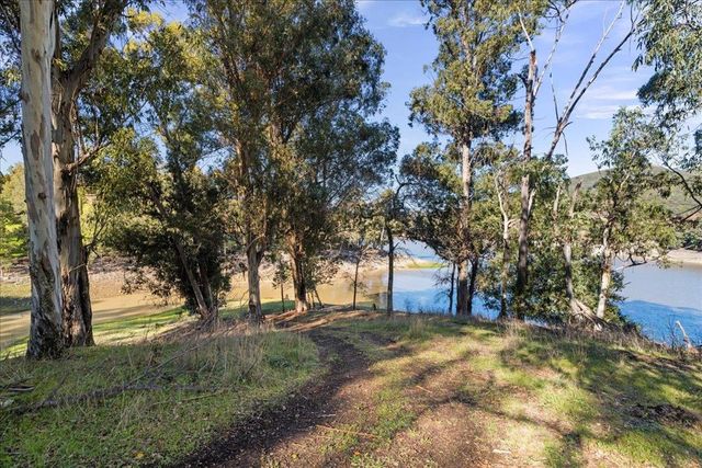 2 Old Santa Cruz Hwy, Los Gatos, CA 95033