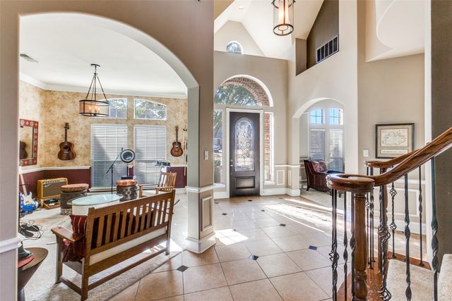 2929 Oak Point Drive, Garland, TX 75044