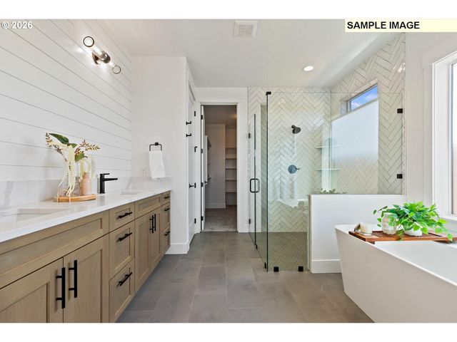 1819 Ne 196th Ave, Vancouver, WA 98684