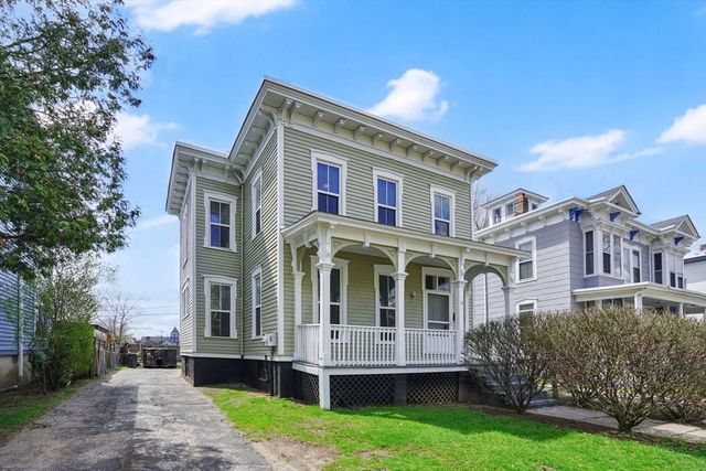 52 Thompson St, Springfield, MA 01109