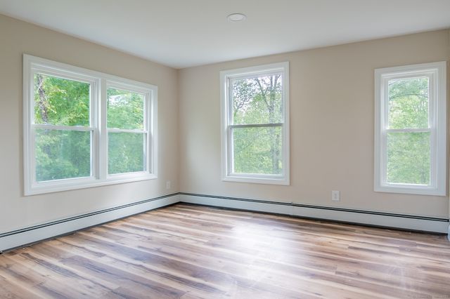 859 Ekonk Hill Road, Voluntown, CT 06384