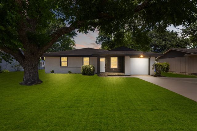 907 Pinson Road, Forney, TX 75126