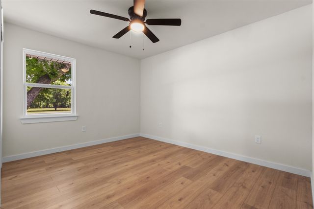 907 Pinson Road, Forney, TX 75126