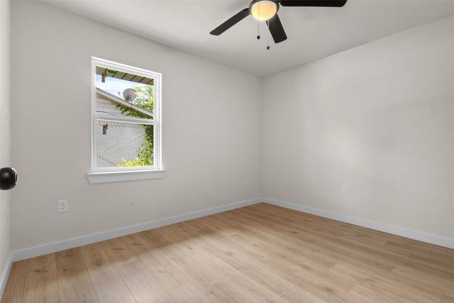 907 Pinson Road, Forney, TX 75126