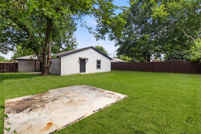 907 Pinson Road, Forney, TX 75126