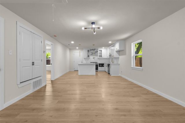 907 Pinson Road, Forney, TX 75126