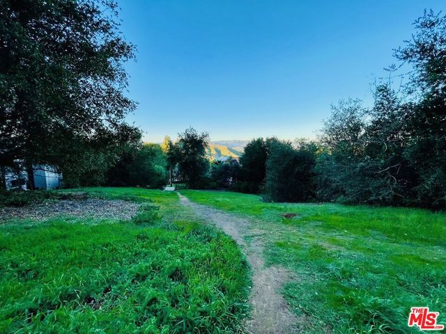23670 Summit Drive, Calabasas, CA 91302