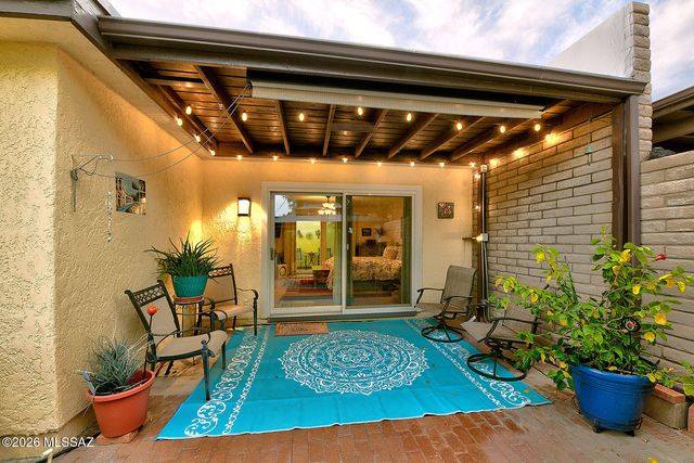 5674 N Camino Del Sol, Tucson, AZ 85718