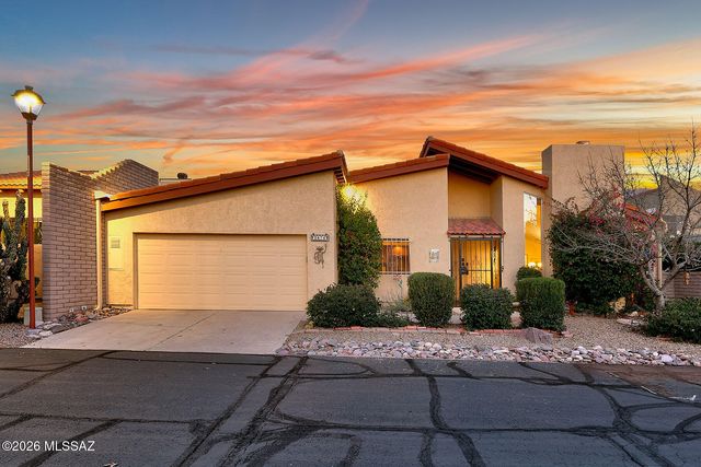 5674 N Camino Del Sol, Tucson, AZ 85718