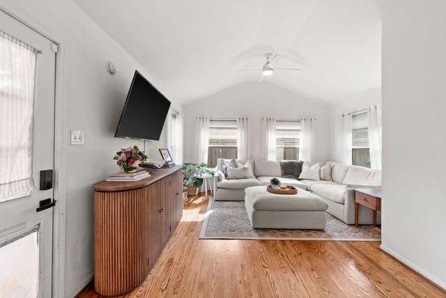 1516 Lawrence Street, Houston, TX 77008