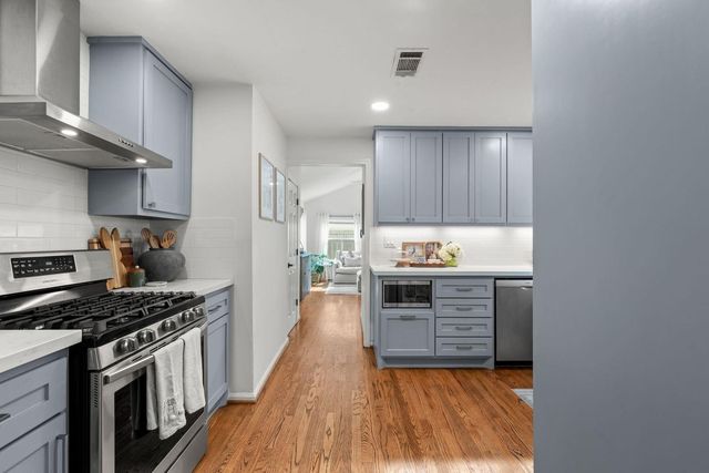 1516 Lawrence Street, Houston, TX 77008