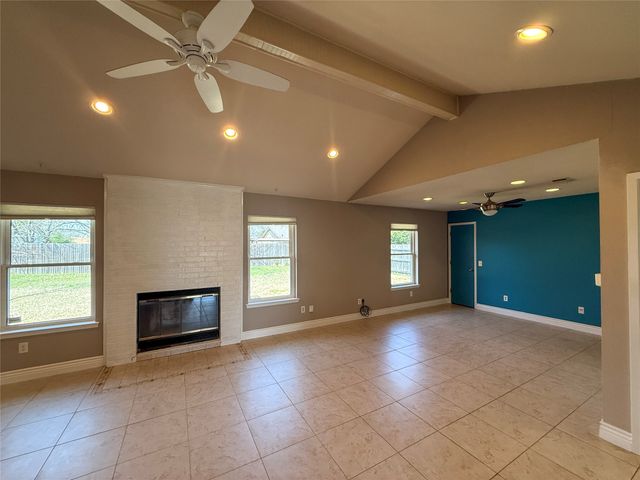 737 Kensington Lane, Mansfield, TX 76063
