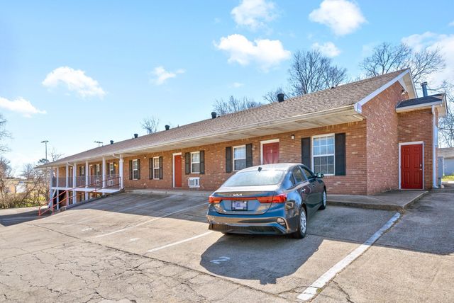 765 Robb Ave Apt 7, Clarksville, TN 37040