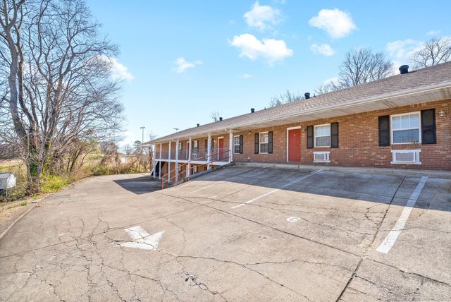 765 Robb Ave Apt 7, Clarksville, TN 37040